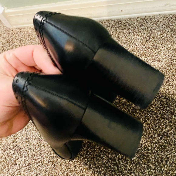 EUC Vintage Franco Sarto Black Leather Heeled Square Toed Penny Loafers - Picture 11 of 17